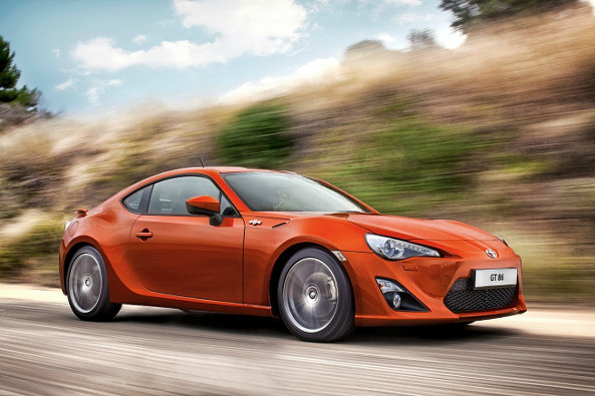 Lexus LFA vs. Scion FR-S: Which is More Important to Enthusiasts?