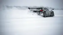 Pagani Huayra BC donmuş gölde