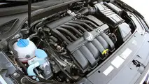 2016 Volkswagen Passat V6 SEL Premium: Review