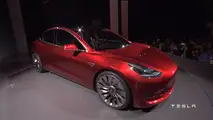 Tesla Model 3 tanıtılıyor
