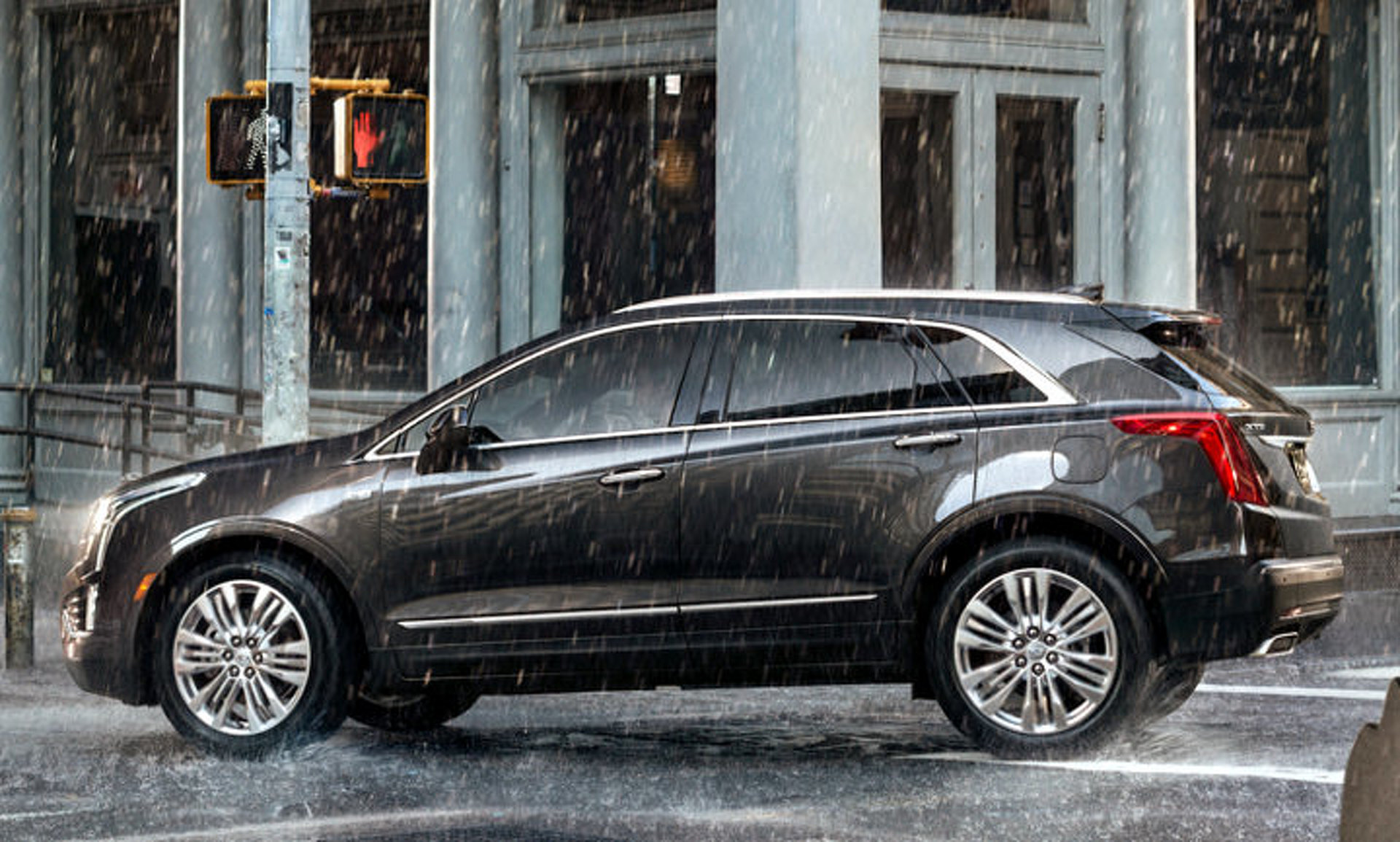 2017 Cadillac XT5: 5 Things You Need to Know