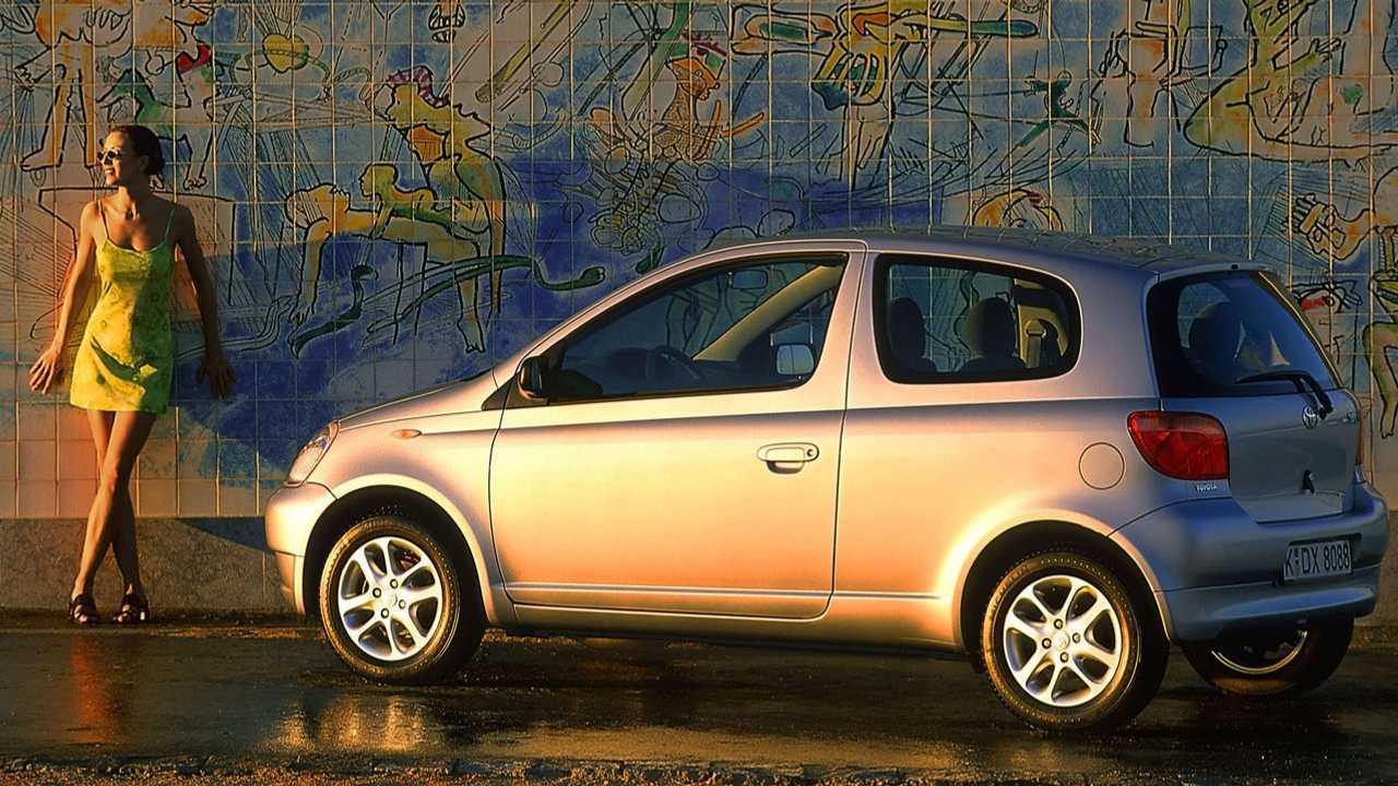Toyota Yaris, le foto storiche
