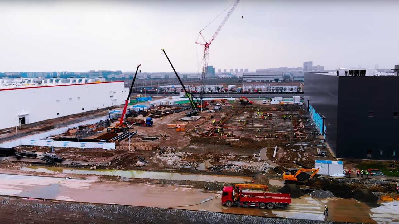 Tesla Gigafactory 3 (Source: Jason Yang)