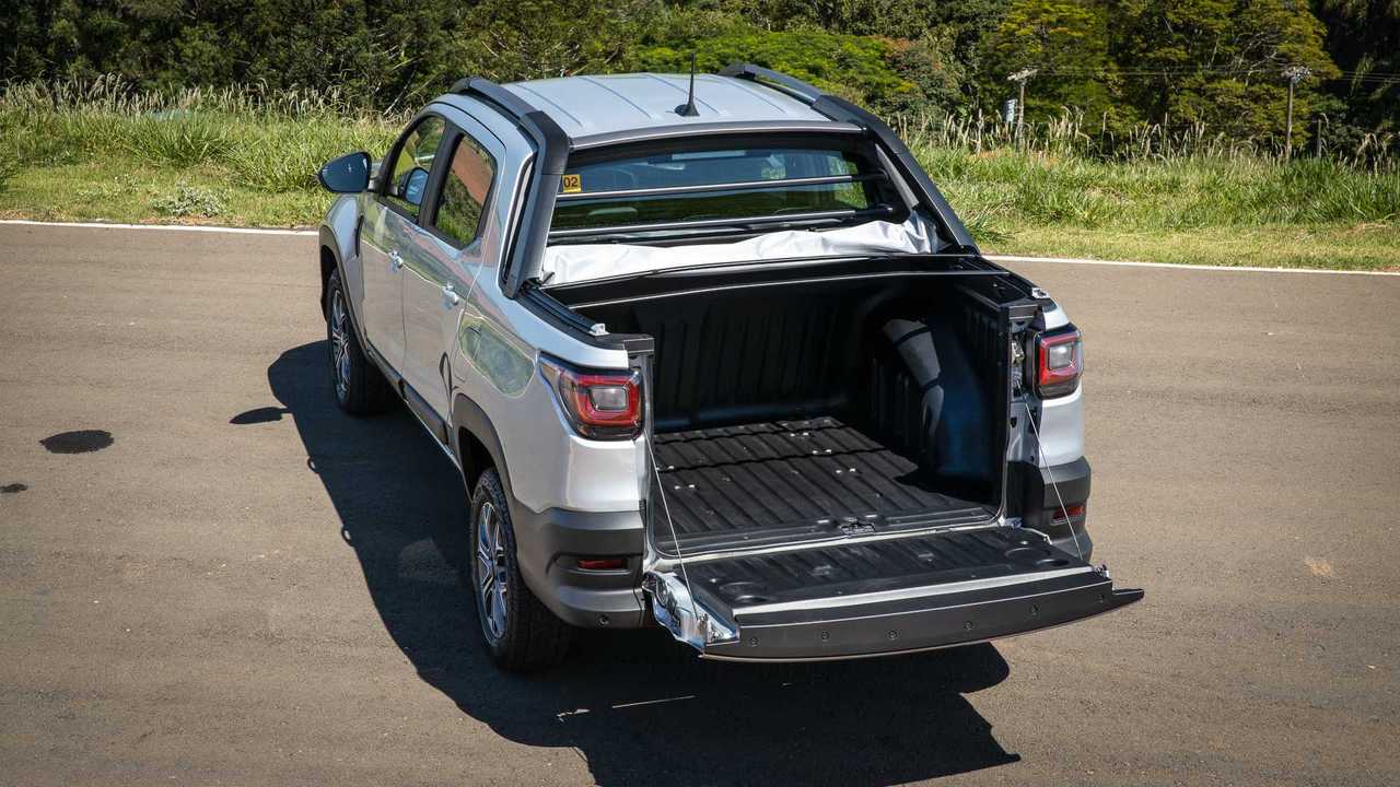 Fiat Strada 2021 x Strada 2019