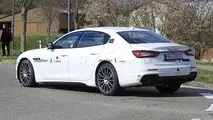 Maserati Quttroporte spia lifting foto