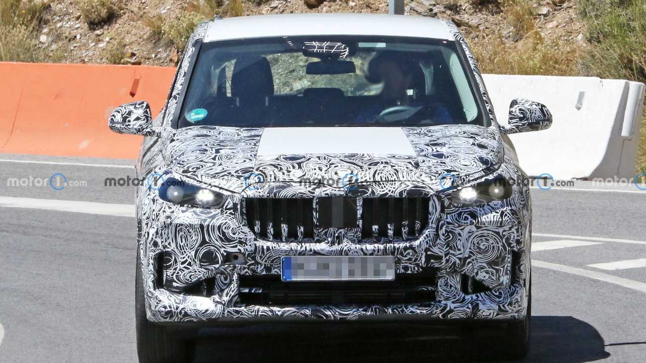 Шпионские снимки BMW X1