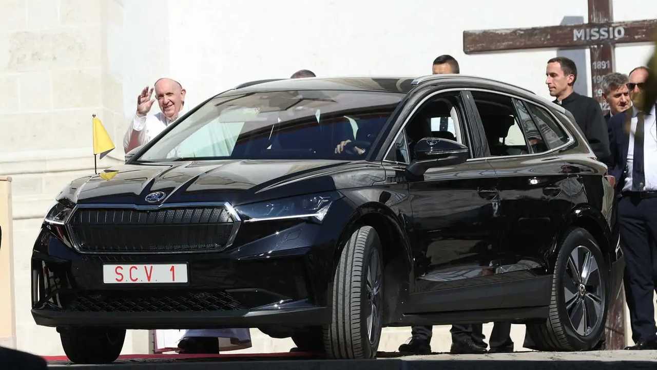 Der spezielle Skoda Enyaq iV für Papst Franziskus