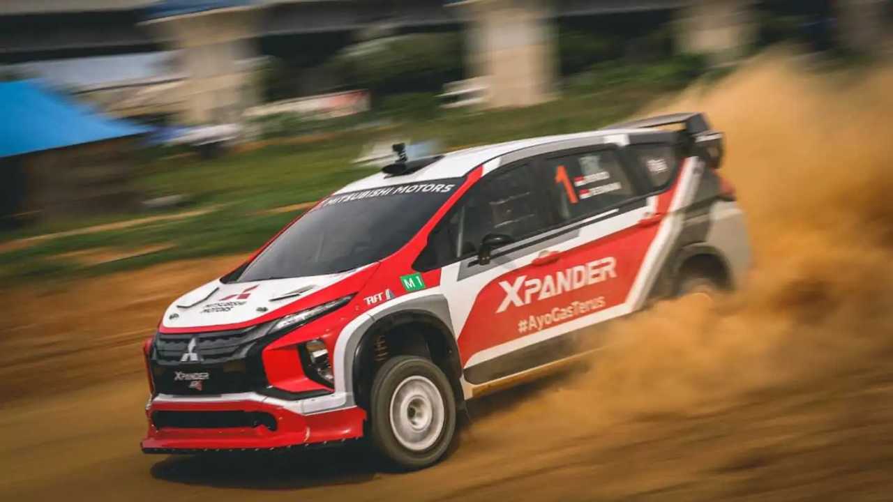 Mitsubishi Xpander AP4 2