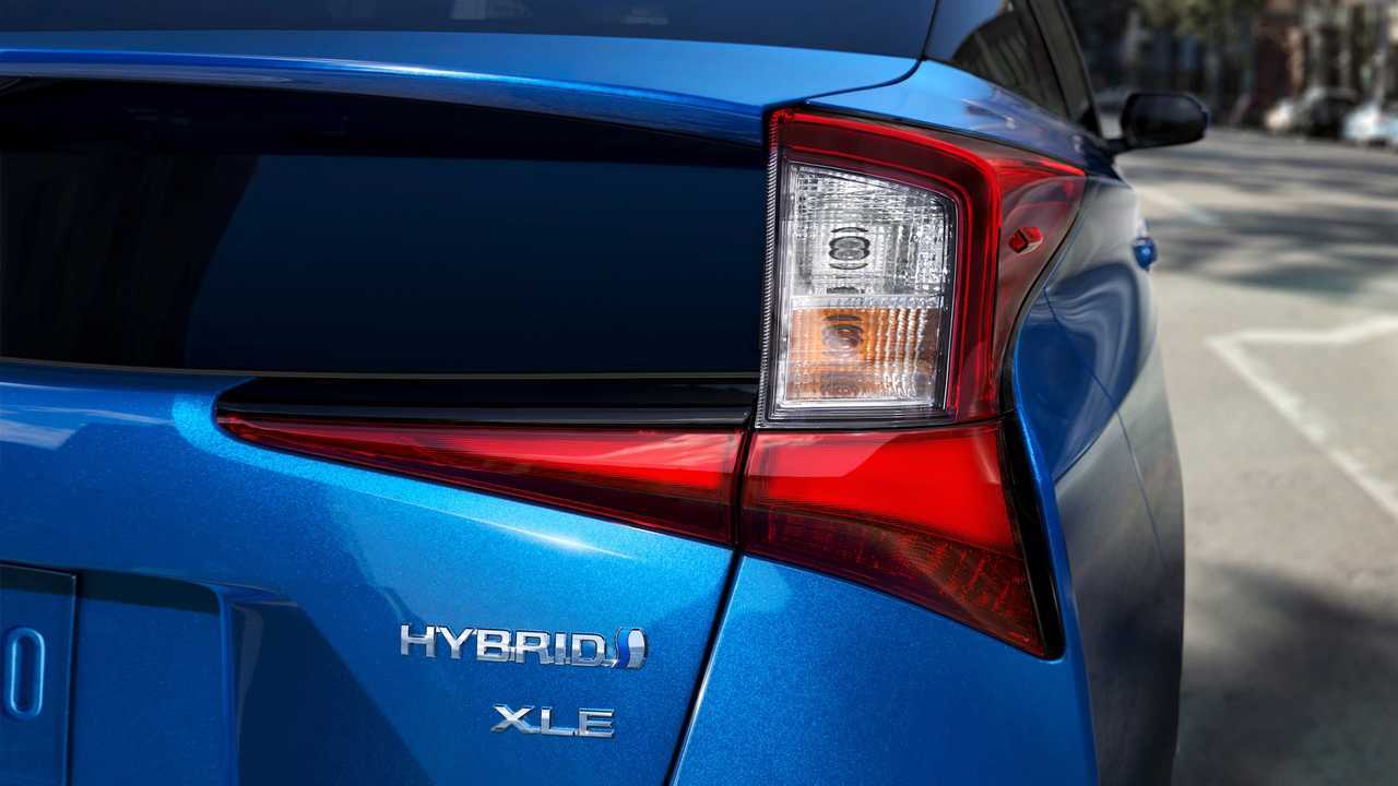 2019 Toyota Prius AWD-e