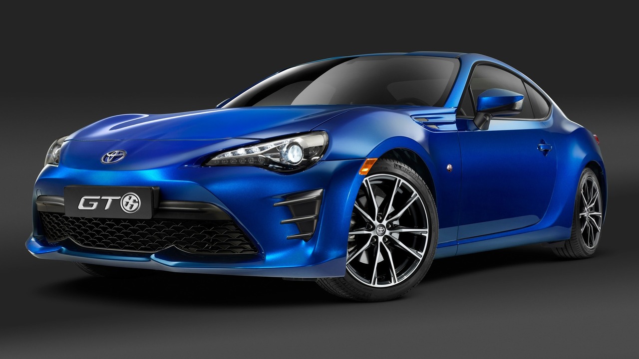 MY17_Toyota_GT86_1