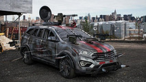 Hyundai Santa Fe Sport Zombie Survival Machine 10.10.2013