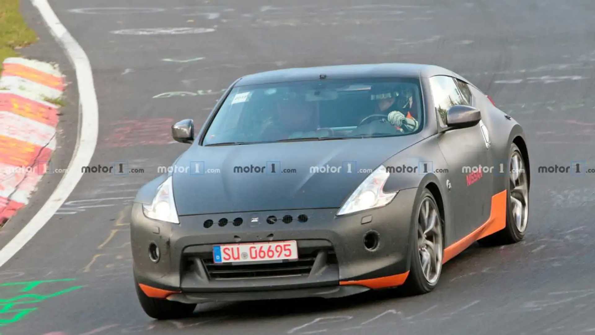 Nissan 370Z Test Mule Spy Photo