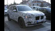 Bayern-SUV im Tarnkleid