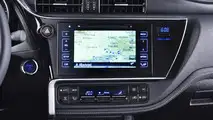 Essai Toyota Auros Hybrid