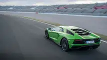 2017 Lamborghini Aventador S Coupe