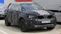 2018 Volvo XC40 spy photo
