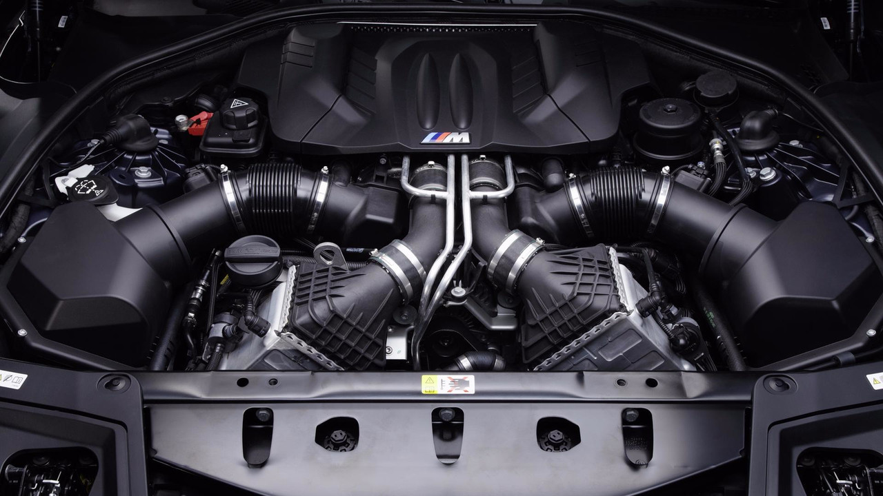 BMW M5 F10