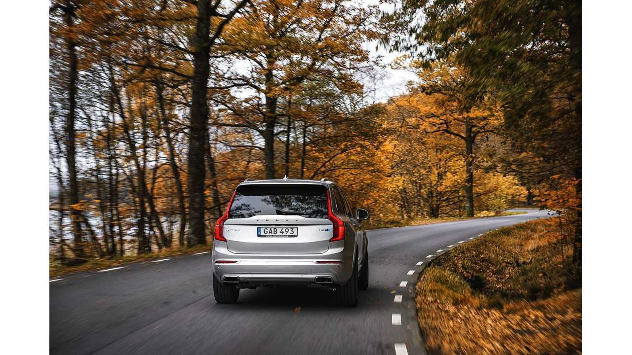 Volvo XC90 T8 Twin Engine with Polestar Performance Optimization