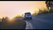 Range Rover Sport SVR, prime immagini
