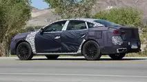 2017 Kia Cadenza spy photo