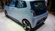Daihatsu D-base concept