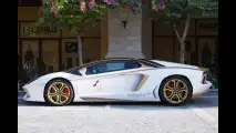 Lamborghini Aventador Roadster National Day Golden Limited Edition