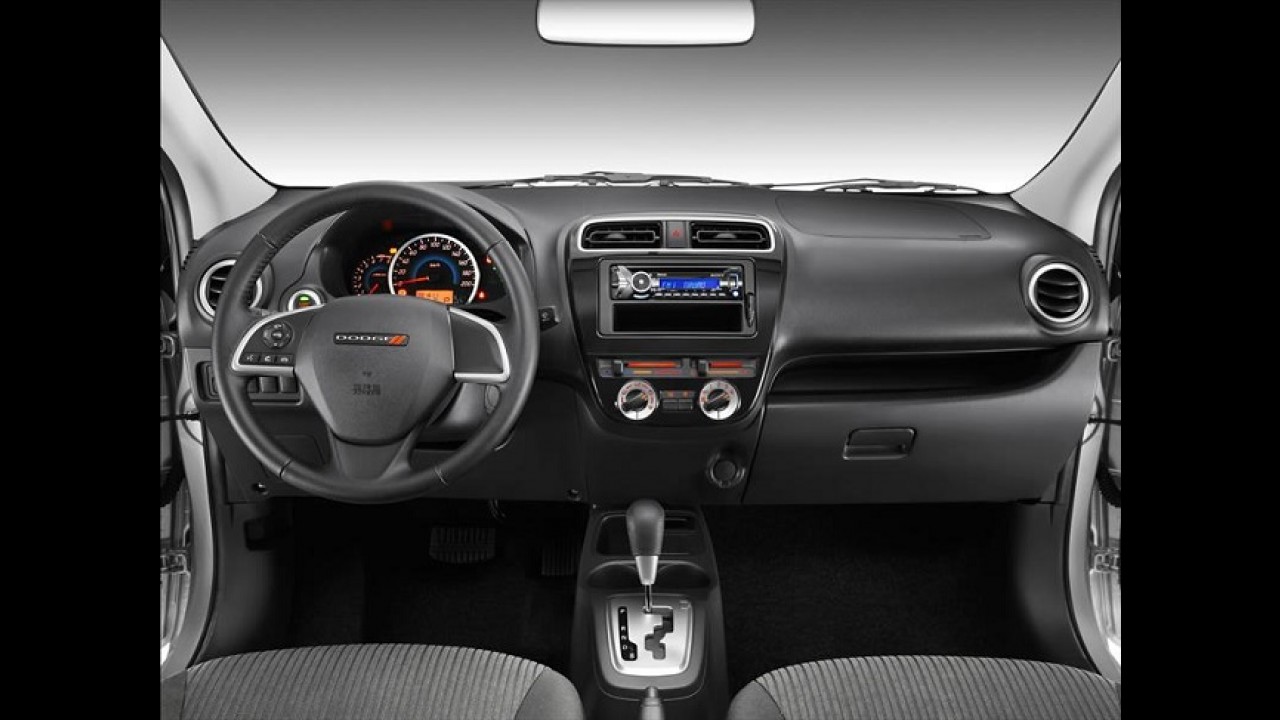 Clone do Attrage, Dodge Attitude chega ao México para ficar abaixo do Grand Siena