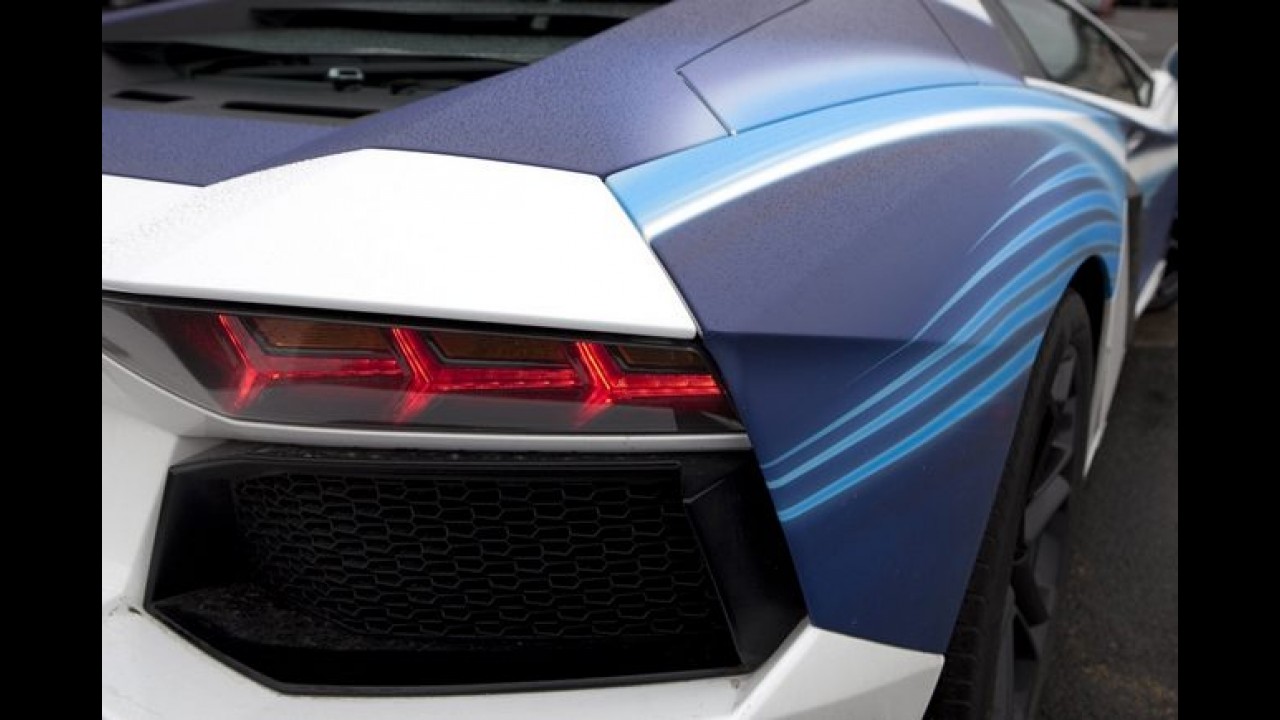Lamborghini Aventador Dreamliner Edition celebra parceria com a Boeing
