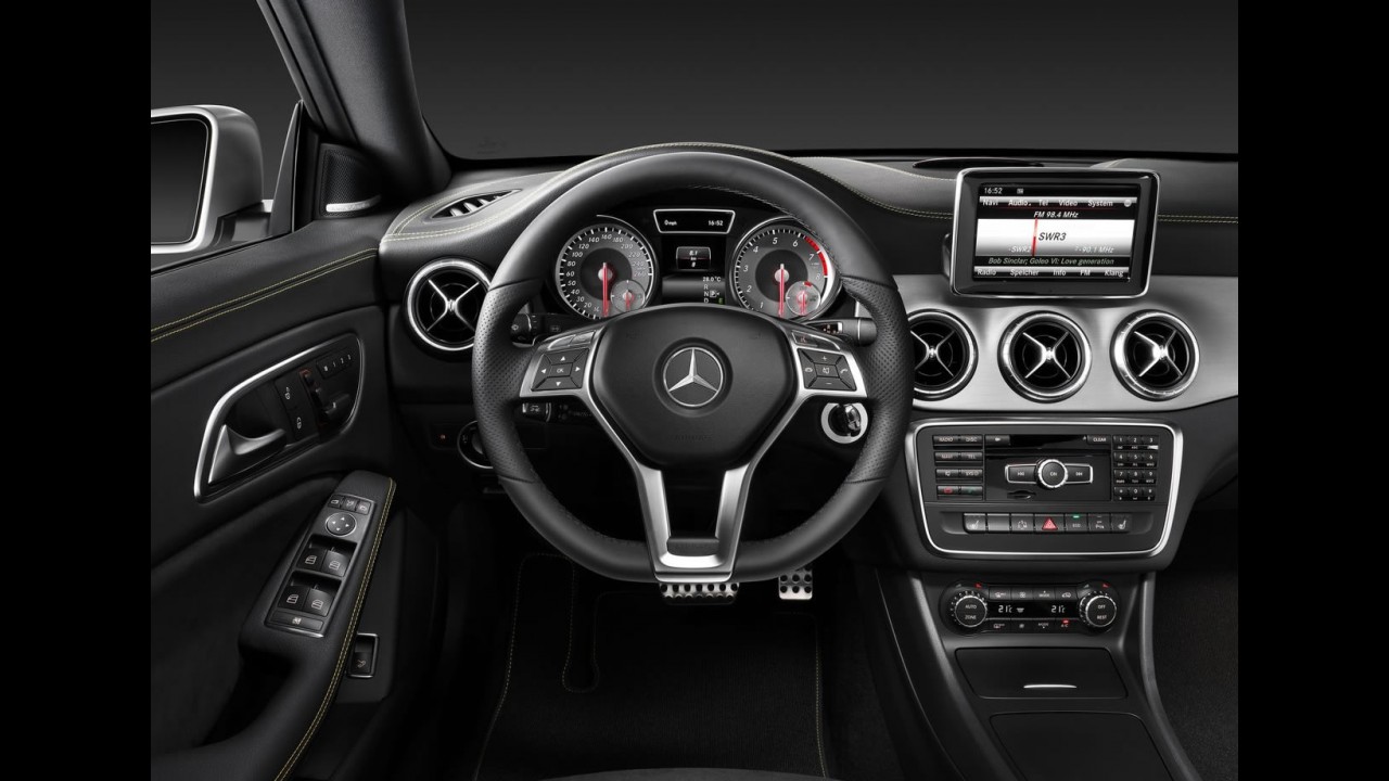 Mercedes revela o futuro "brasileiro" CLA em Detroit - Veja galeria de fotos