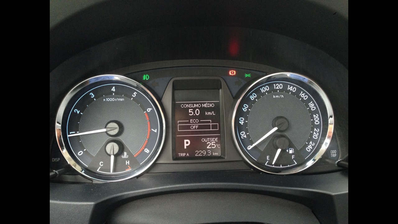 Teste CARPLACE: revisto e ampliado, novo Corolla XEi anda mais e bebe menos