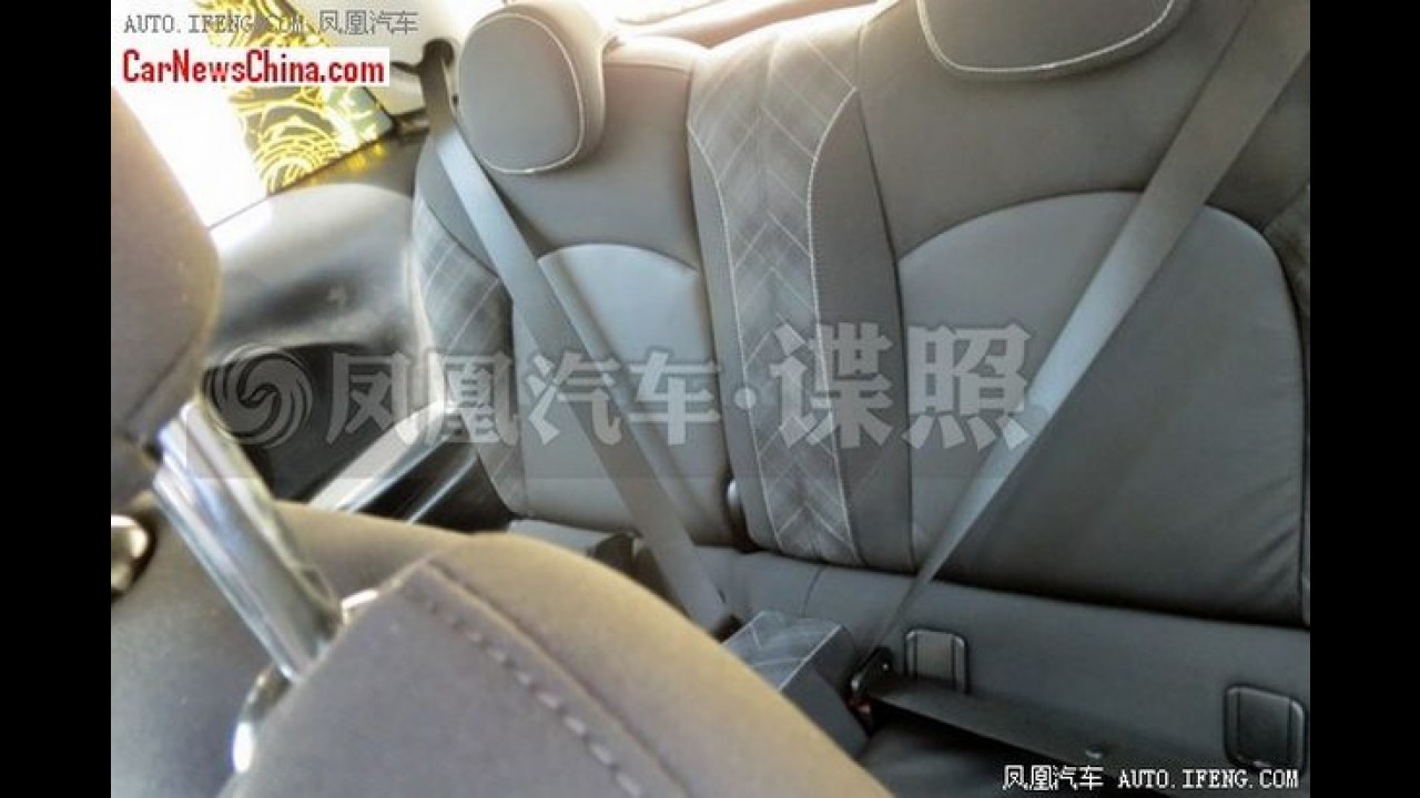 Flagra: interior do novo Mini Cooper completamente revelado na China