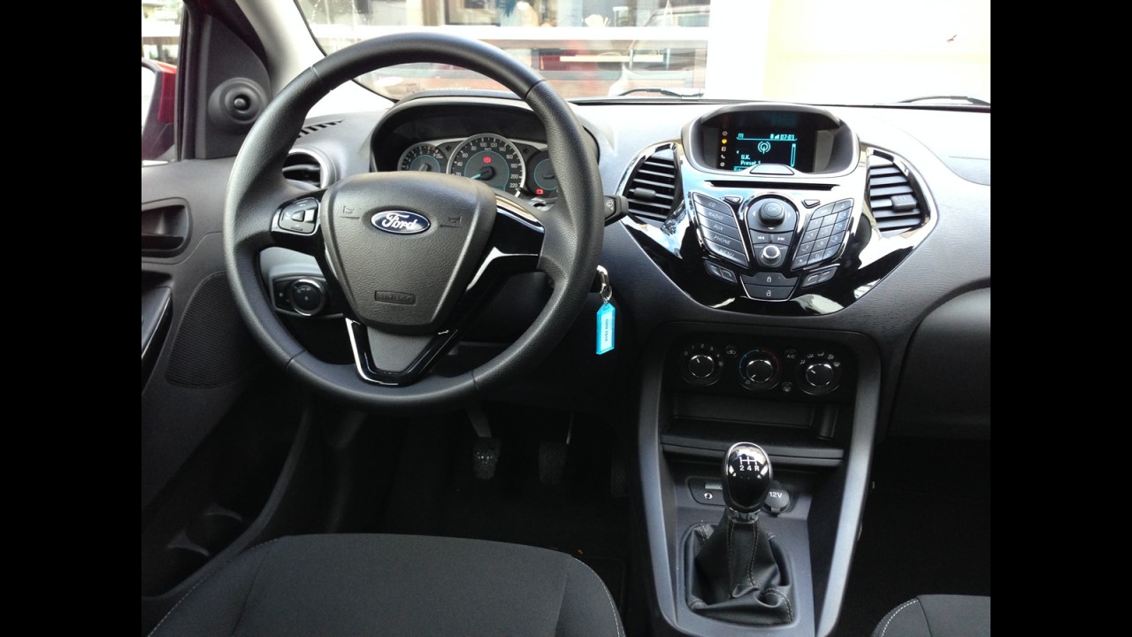 Garagem CARPLACE #4: Ka+ SEL 1.5 chega para o lugar do hatch 1.0