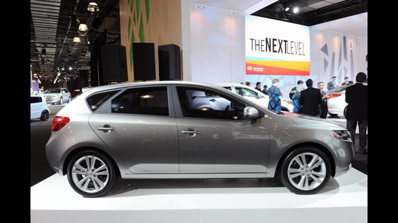 Kia apresenta novo Cerato Hatch em Nova York
