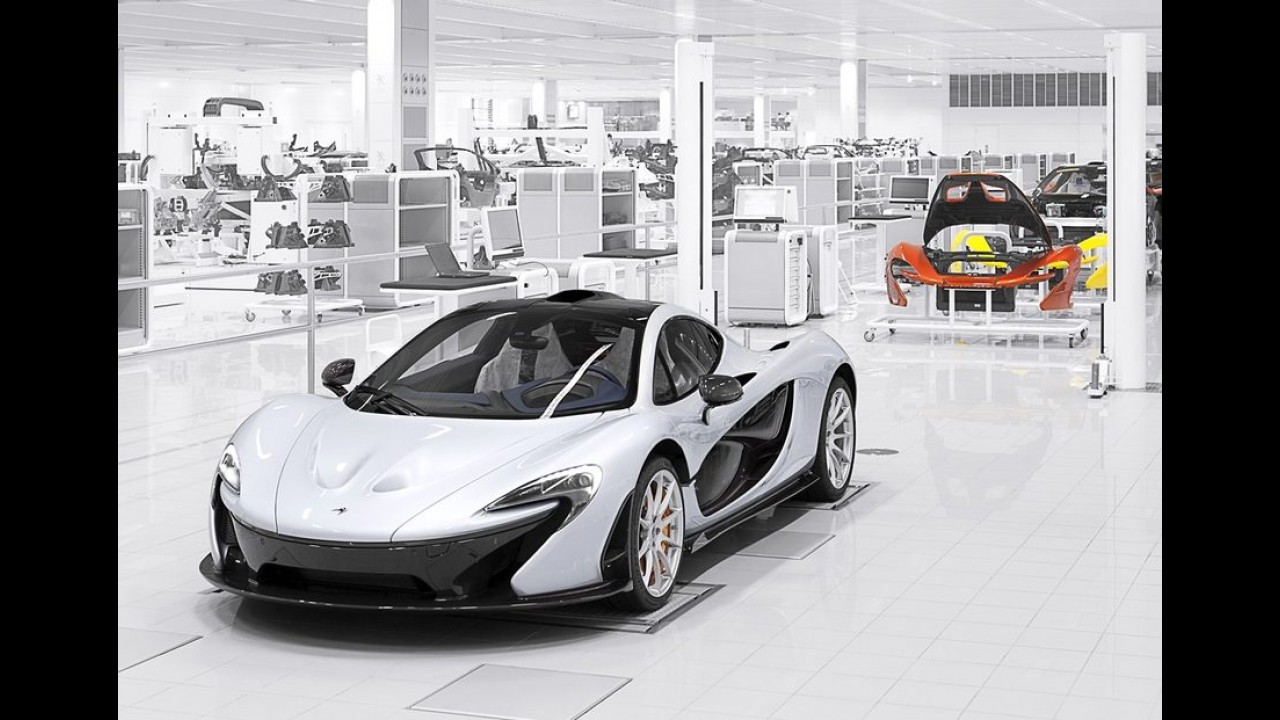 McLaren P1 acelera de 0 a 100 km/h em 2,8 s e faz até 12 km/l de consumo