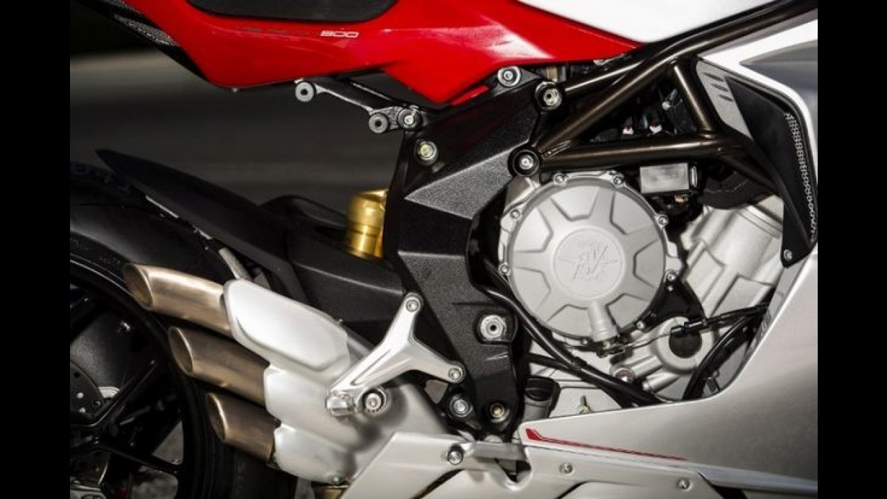 MV Agusta F3 800 de 148 cv chega ao Brasil por R$ 56 mil