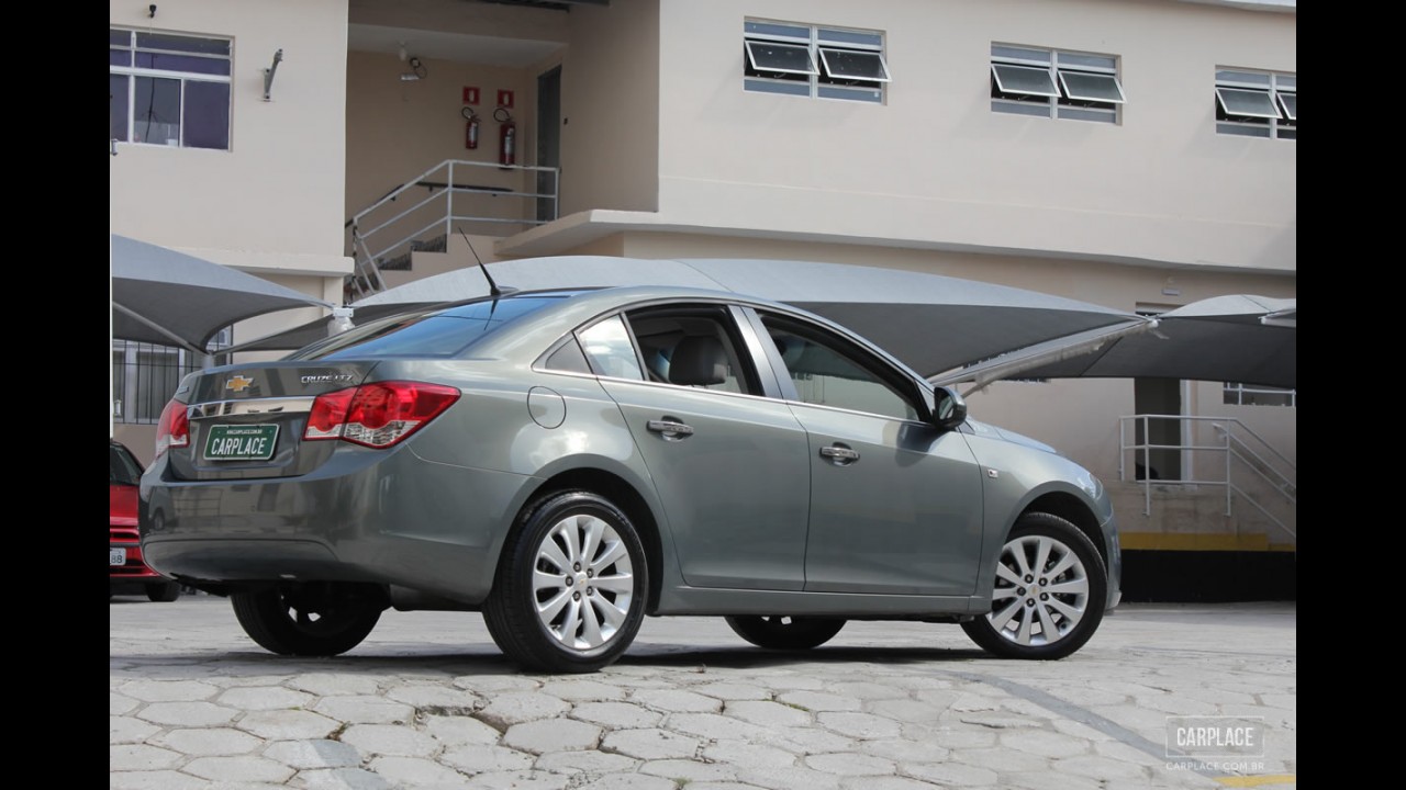 Redução de IPI: Chevrolet divulga nova tabela de preços - Cruze Hatch parte de R$ 60.216 e Celta de R$ 24.049