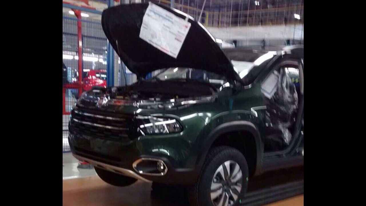 FCA confirma Fiat Toro como nome da nova picape média