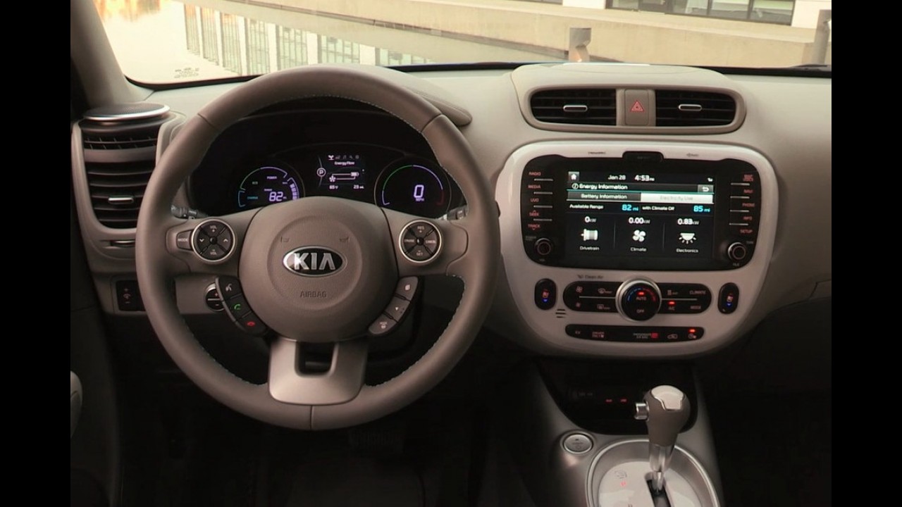 Kia já anuncia a importação do elétrico Soul EV para o Brasil