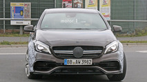2017 Mercedes-AMG A45 prototipi casus fotoğrafları