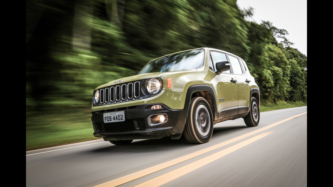 Teste CARPLACE: Jeep Renegade 1.8 manual anda na balada do EcoSport 1.6