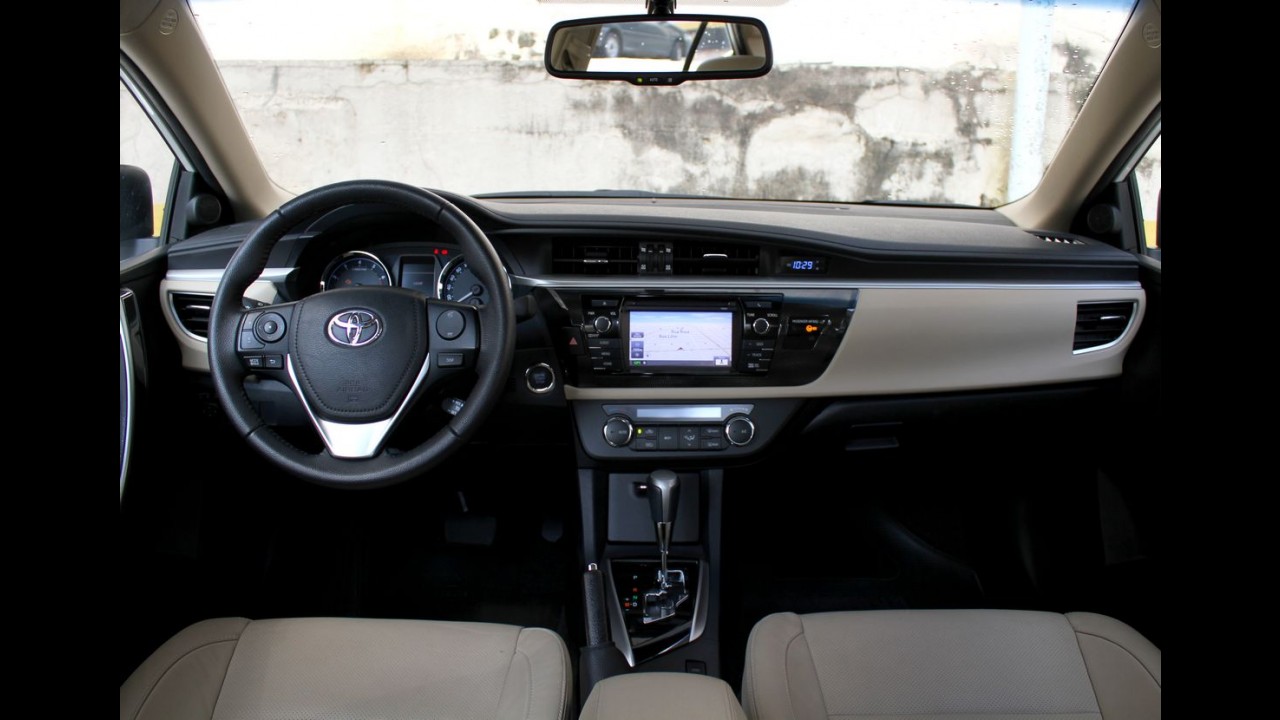 Garagem CARPLACE #7: A3 Sedan 1.4 e Corolla Altis travam batalha dos R$ 100 mil
