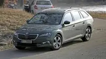Skoda Superb Combi 2019 Facelift Erlkönig