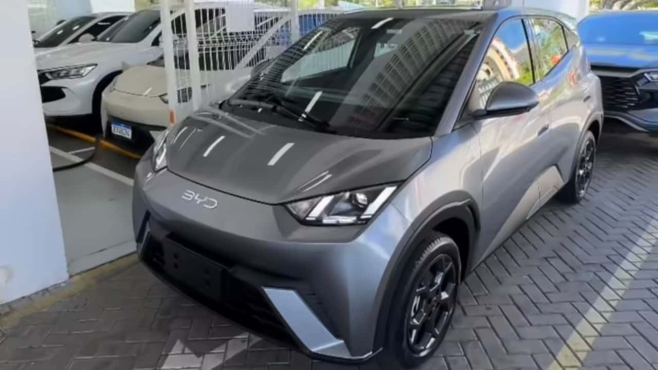 BYD já distribuí Dolphin Mini 2027 para concessionárias 