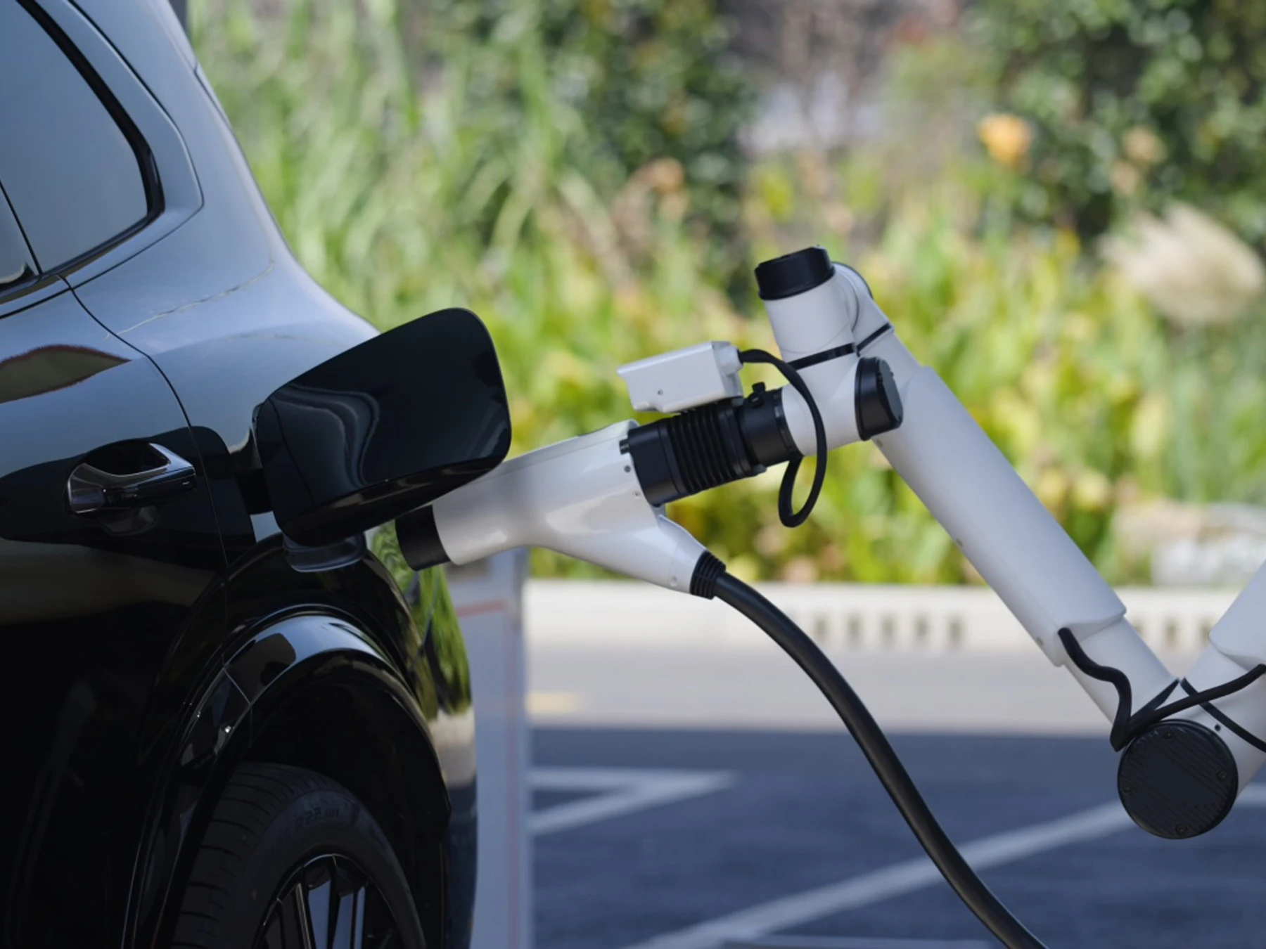 The Megawatt Shock: Inside Geely’s 2,250 kW Incursion on Charging Physics — image 3