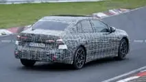 BMW i3 Limousine (2026) als Erlkönig vom November 2025