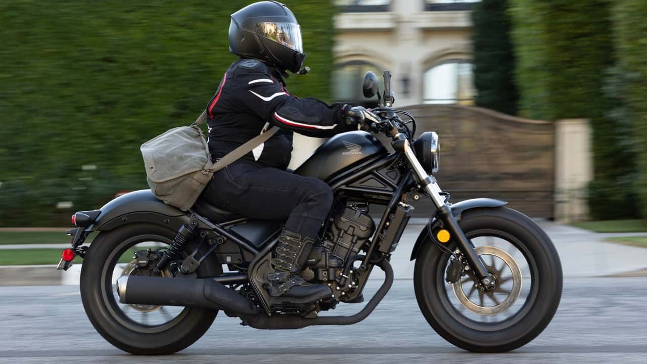 Вы, вероятно, ошибаетесь насчет электронного сцепления Honda, и вот почему