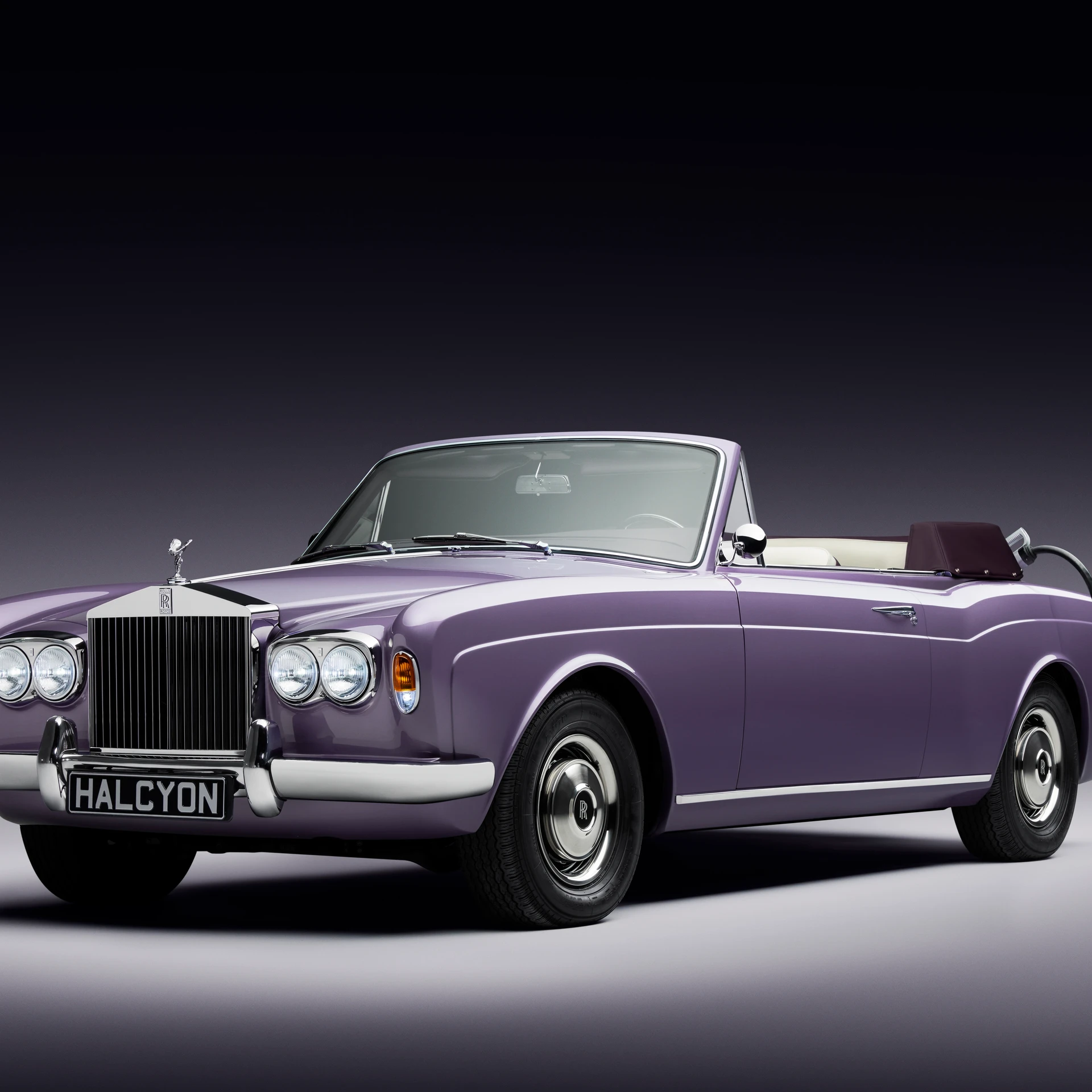 This Gorgeous Rolls-Royce Restomod Hides A Quiet Secret