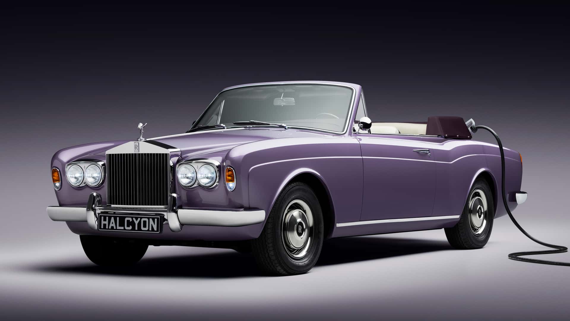 Rolls-Royce Restomod Indah Ini Menyimpan Rahasia Tersembunyi