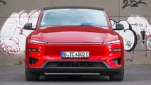 Desempenho do Tesla Model Y (2025) em teste