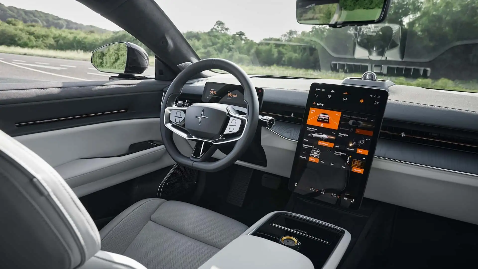 https://cdn.motor1.com/images/mgl/qkBgvz/s1/2026-polestar-5.webp